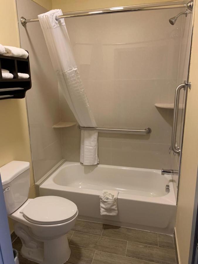 Homestay Inn & Suites אדינבורג מראה חיצוני תמונה